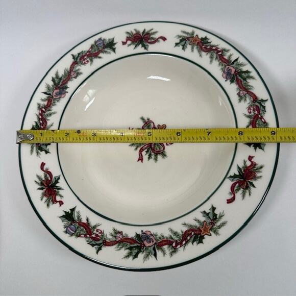 The Cellar O'Tannenbaum, 1 Large Rim Soup Bowl, Holly & Ribbon Border Christmas - Picture 5 of 13